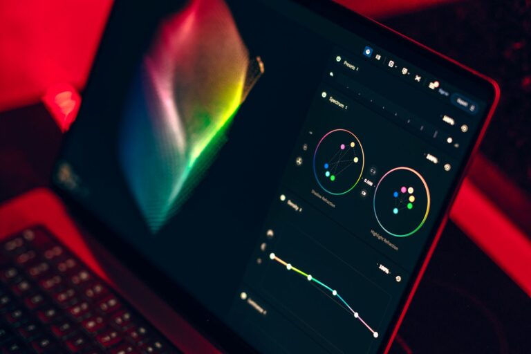 What Are NFTs? Complete Guide to Non-Fungible Tokens — NFT digital collectible concept