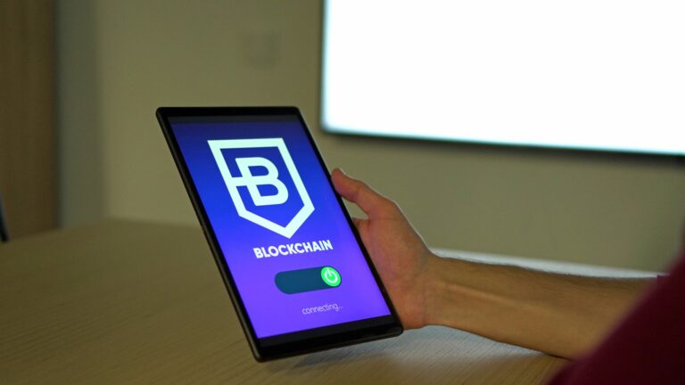 What Is Avalanche (AVAX)? History, How It Works & Use Cases — blockchain technology overview