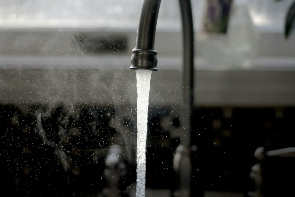 Crypto Faucet: What It Is, How It Works and Is It Worth It?