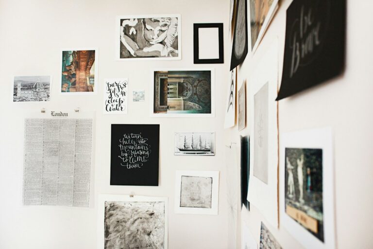 Curated NFT Marketplaces: How Invite-Only Art Platforms Work